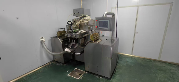 二手軟膠囊充填機(jī)